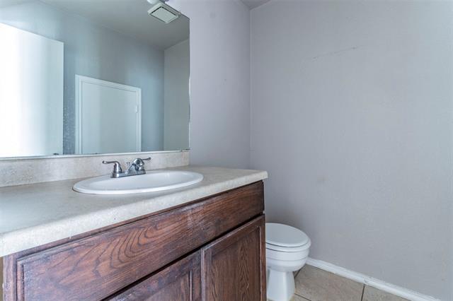 Building Photo - 201 S Las Vegas Trail