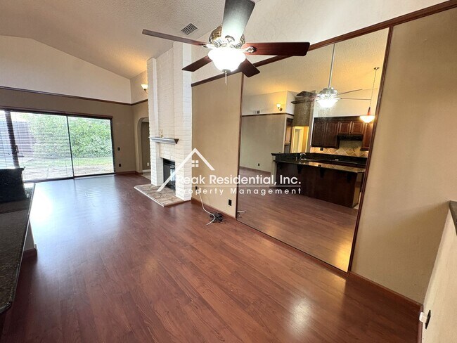 Building Photo - 11037 Mammoth River Ct