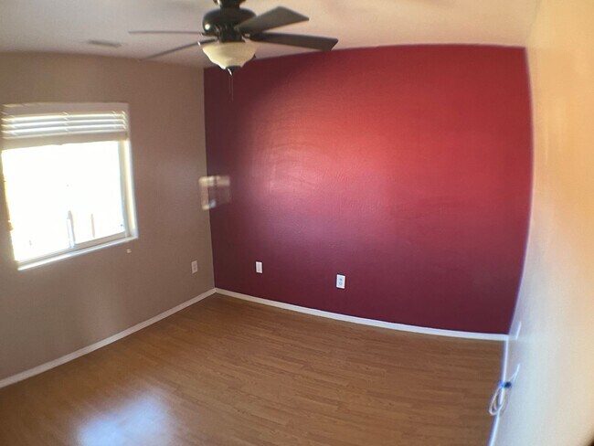 Building Photo - Spacious Single-Level Home in Desirable Do...