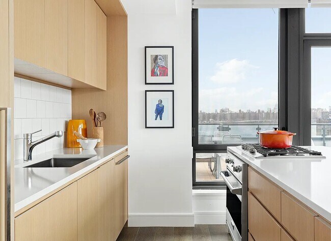 Building Photo - 50 Greenpoint Ave