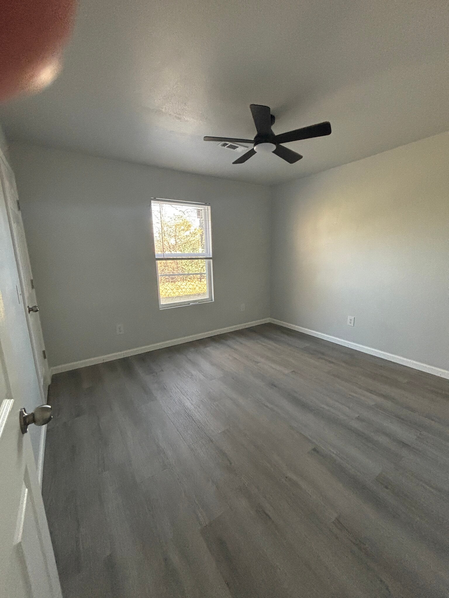 Building Photo - 2101 W Roselawn St