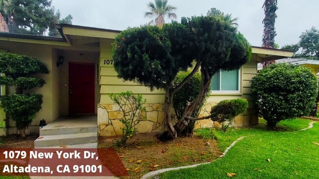 Building Photo - 1079 New York Dr