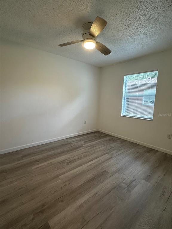 Building Photo - 704 Sunset Ave