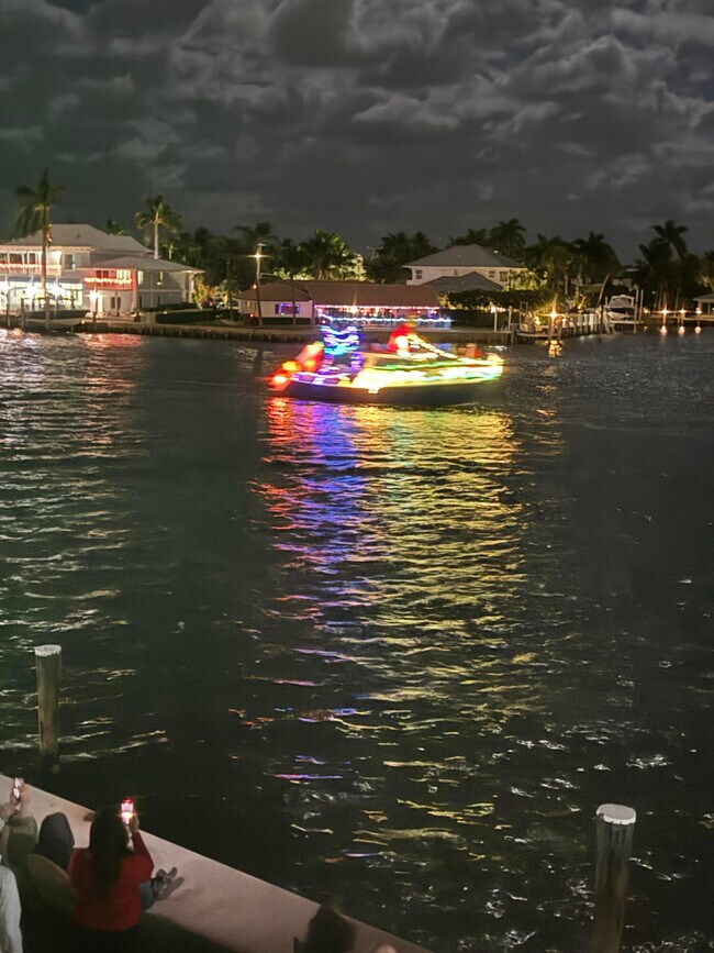 Building Photo - 646 Snug Harbor Dr