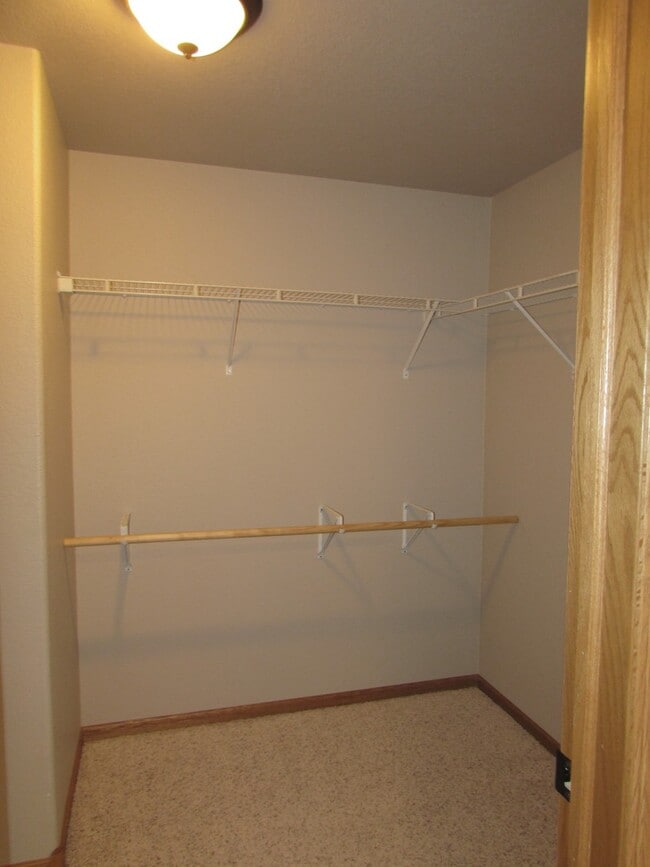 Building Photo - 3 BEDROOM | 2 BATH | CENTRAL AIR | RAPID VALLEY