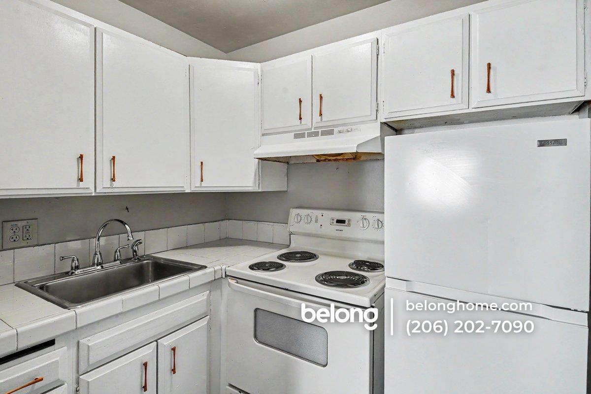 Building Photo - 9454 17th Ave SW