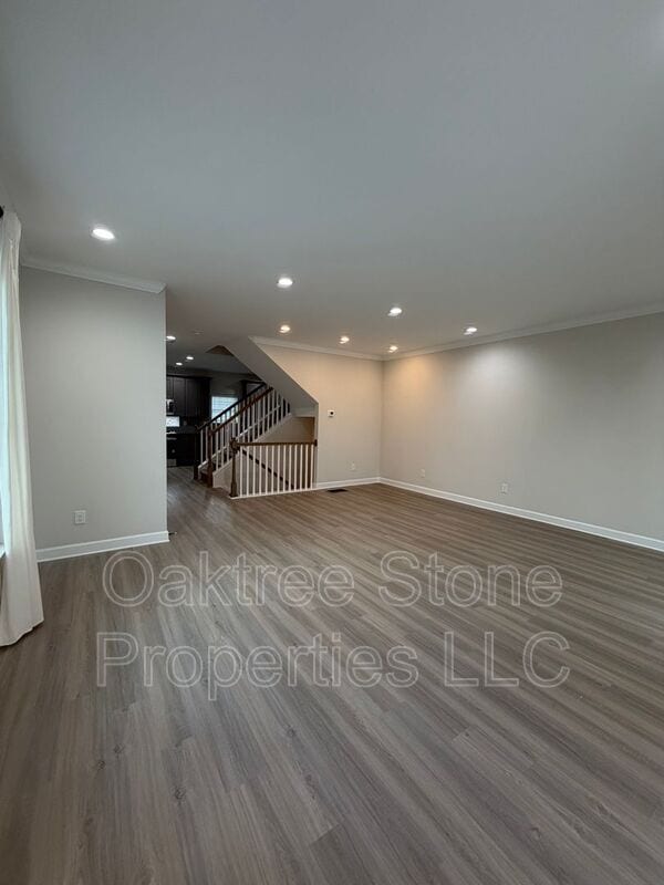 Building Photo - 1996 Main St NW