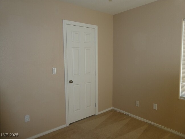 Building Photo - 6504 Blessed Thistle Ave