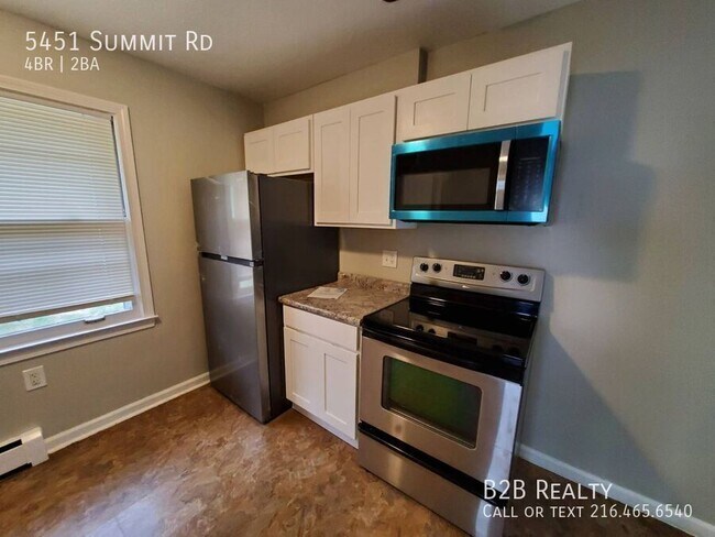Building Photo - 5451 Summit Rd