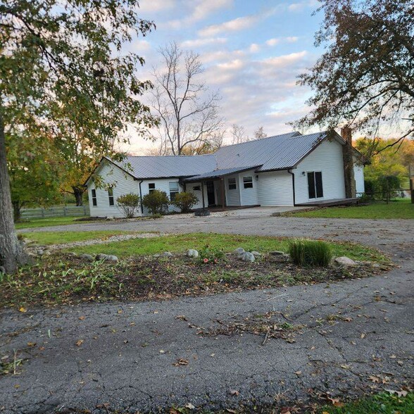 Building Photo - 9063 Morrow Woodville Rd