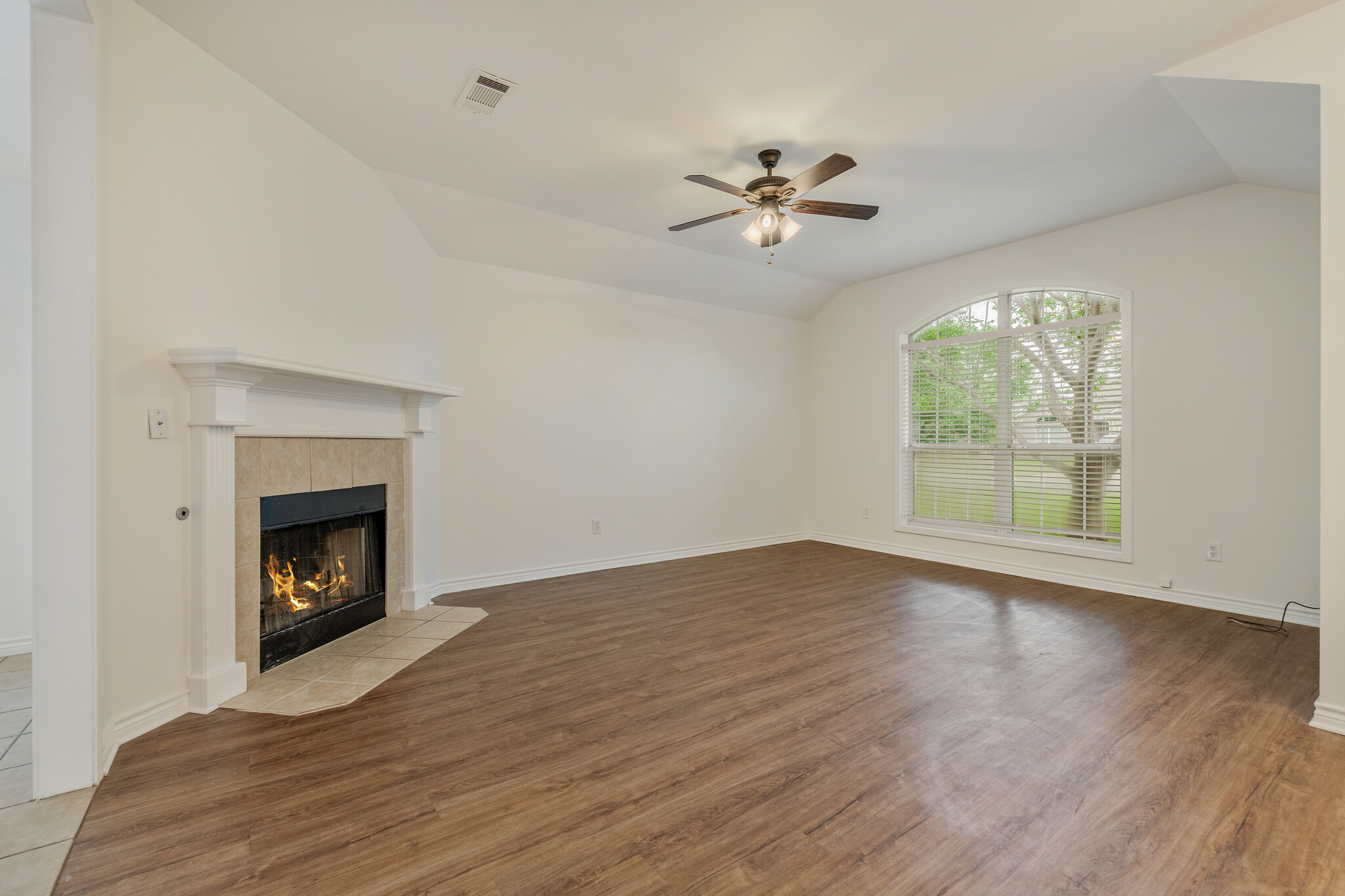 Living room - 3710 Ardenne Ct