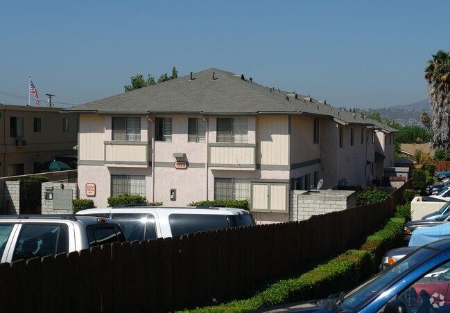 Building Photo - Bostonia Highland Townhomes