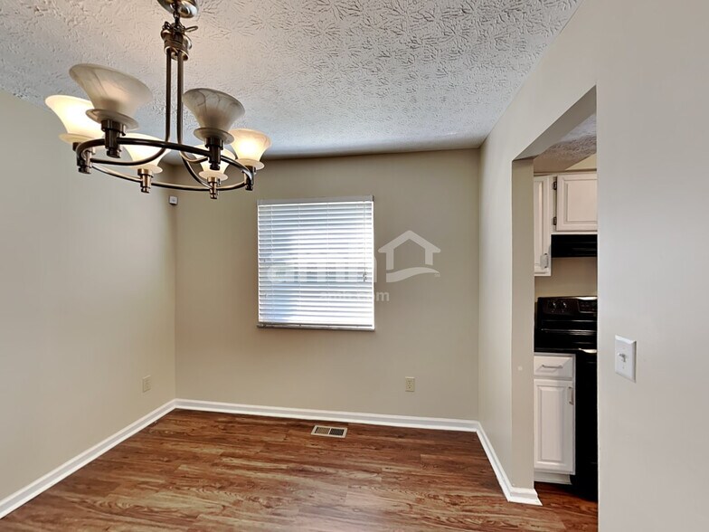 Building Photo - 1466 Cinnamon Dr