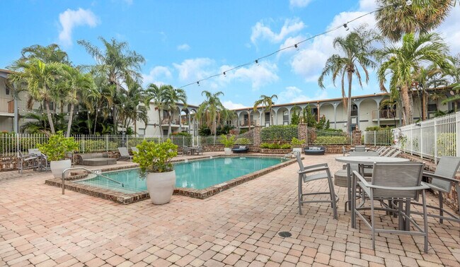 Building Photo - 4307 W Kennedy Blvd