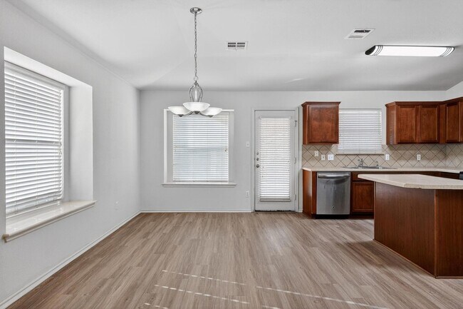 Building Photo - 3137 Corrigan Ln