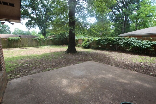 Building Photo - Coming Soon: Beautiful 3 Bedroom, 2 Bathro...