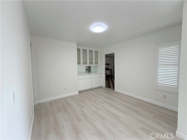 Building Photo - 1620 S Cypress Ave