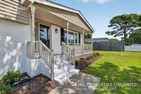 Building Photo - 335 Sabra Dr