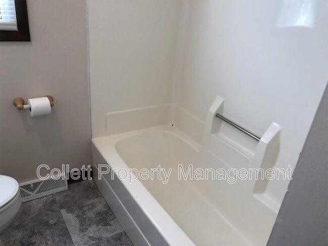 Building Photo - 6627 State Rd