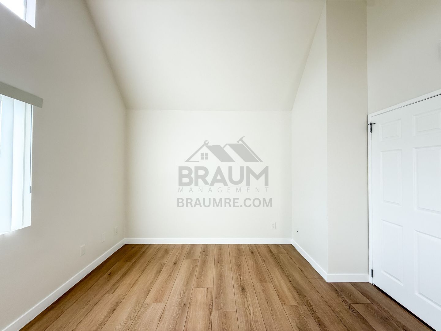 Building Photo - 14249 Friar St