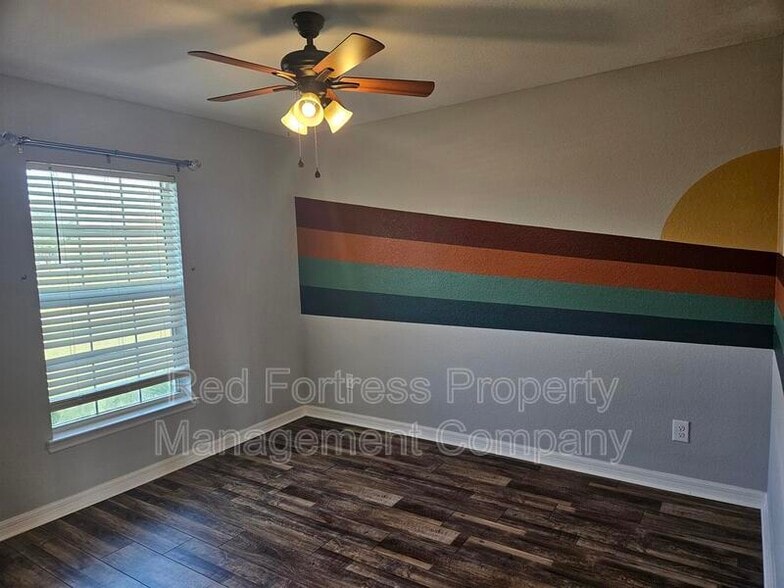 Building Photo - 1200 NW 15th Terrace