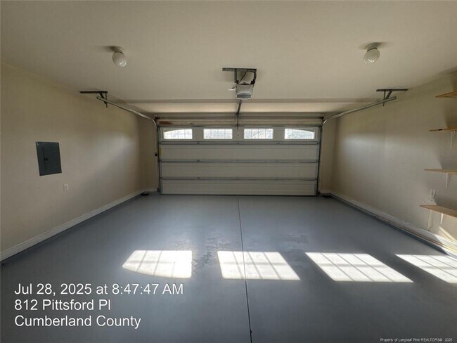 Building Photo - 812 Pittsford Pl