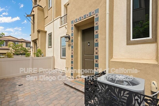 Building Photo - 1223 Via Lucero