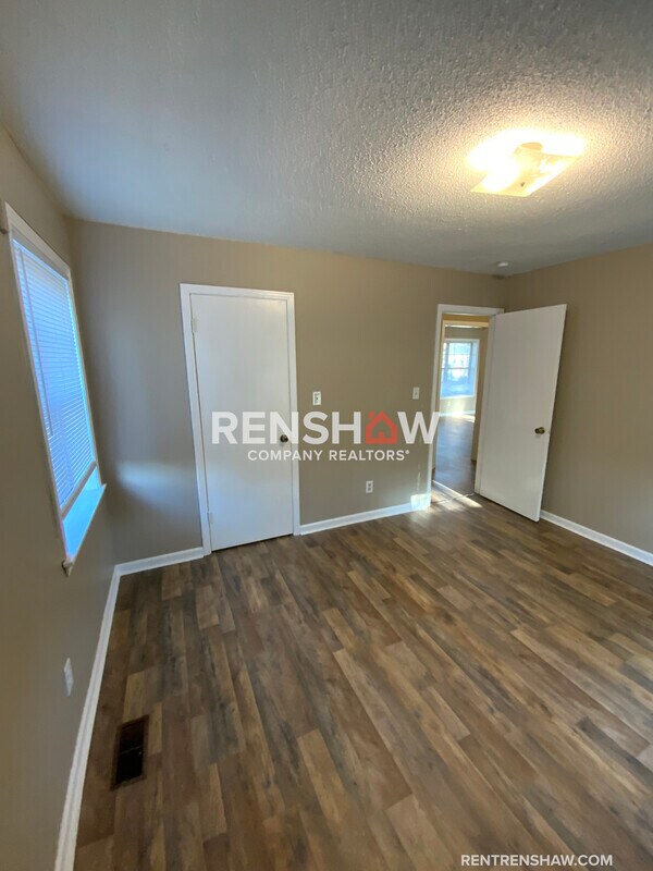 Building Photo - 1020 Merriman Ave