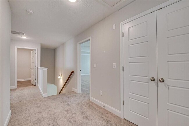 Building Photo - 2551 Traverse Trl