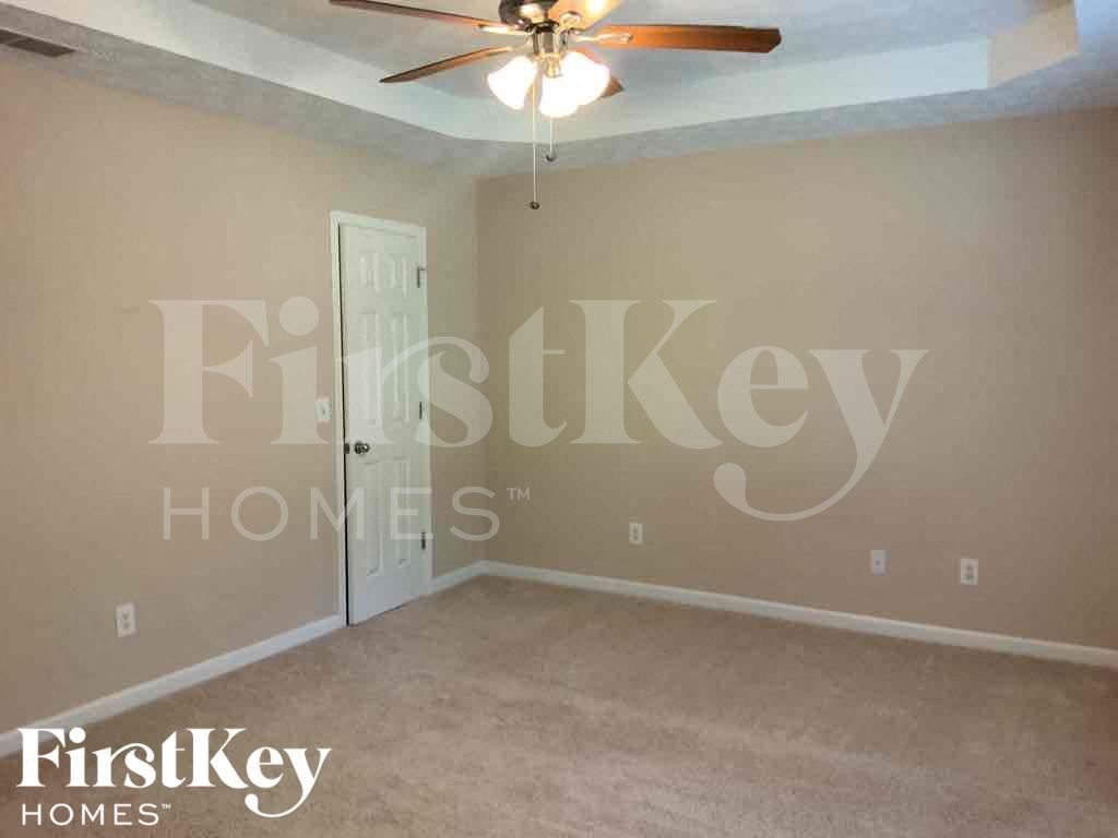 Building Photo - 100 Myrtle Grove Ln