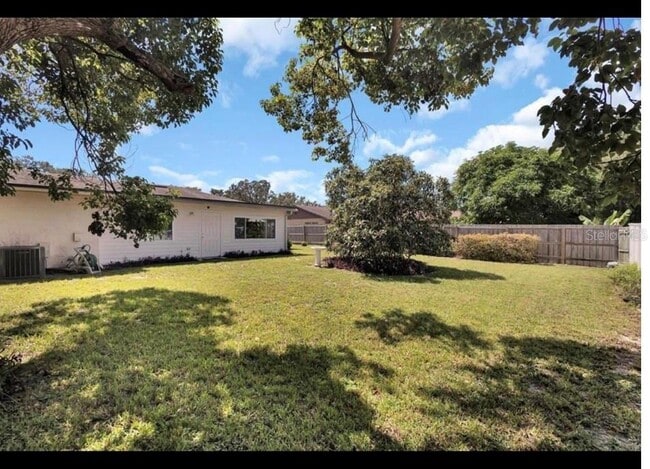 Building Photo - 6792 Tamarind Cir