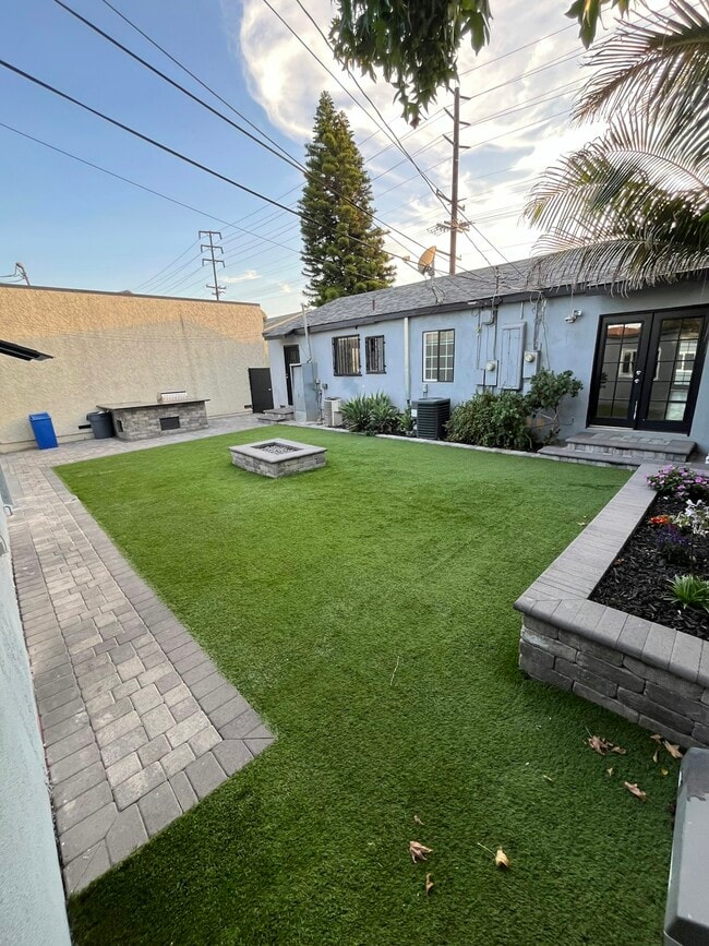 Building Photo - 15700 Crenshaw Blvd