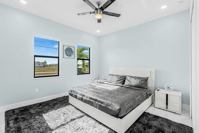 Building Photo - 3611 Gulfstream Pkwy