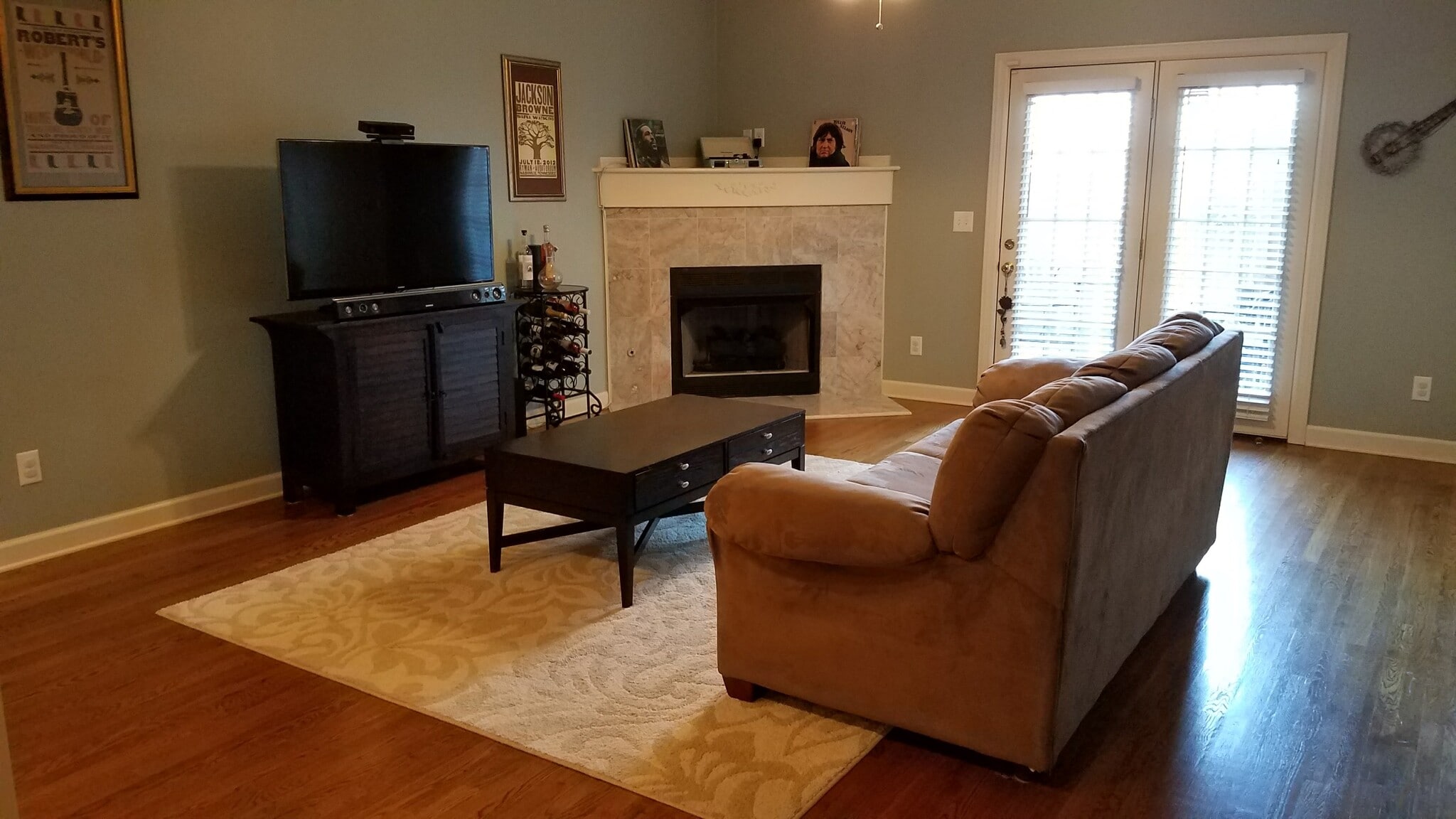Living area - 5000 Park Ave