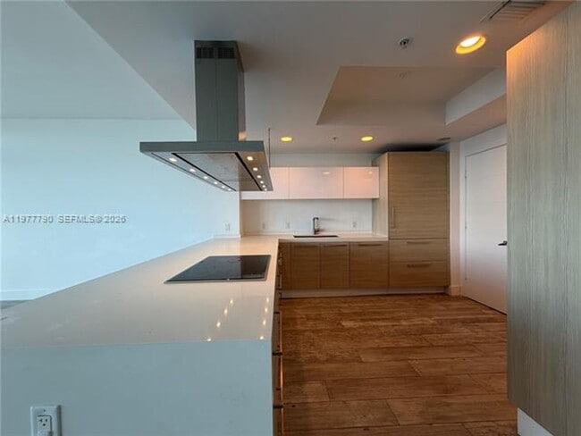 Building Photo - 17111 Biscayne Blvd