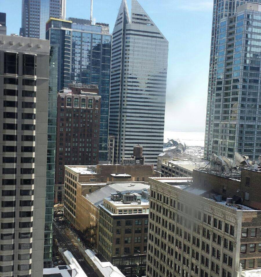Balcony View 1 - 200 N Dearborn St