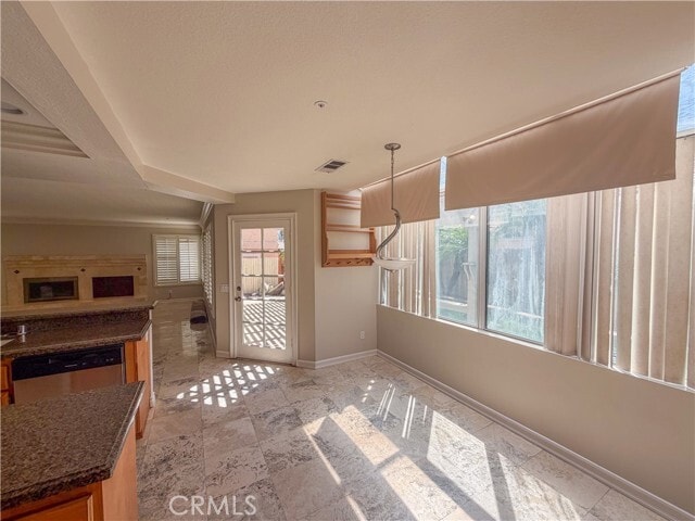 Building Photo - 6588 Bradford Ct