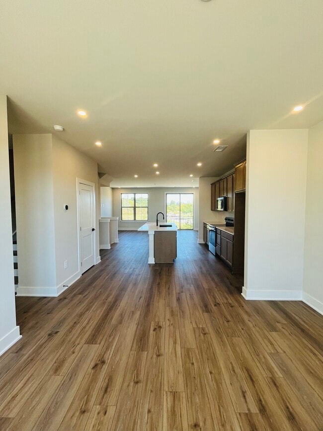 Building Photo - 2615 Wilkinson Pike