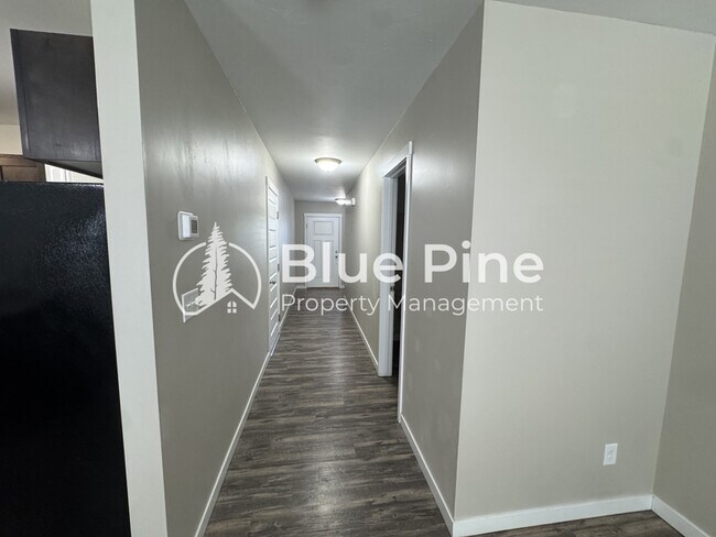 Building Photo - 2829 Murwood