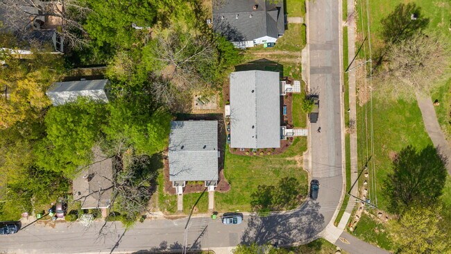 Building Photo - "Charming 1-Bed Gem at 509-511 Cape Ave, Raleigh – Your Cozy Retreat Awaits!"