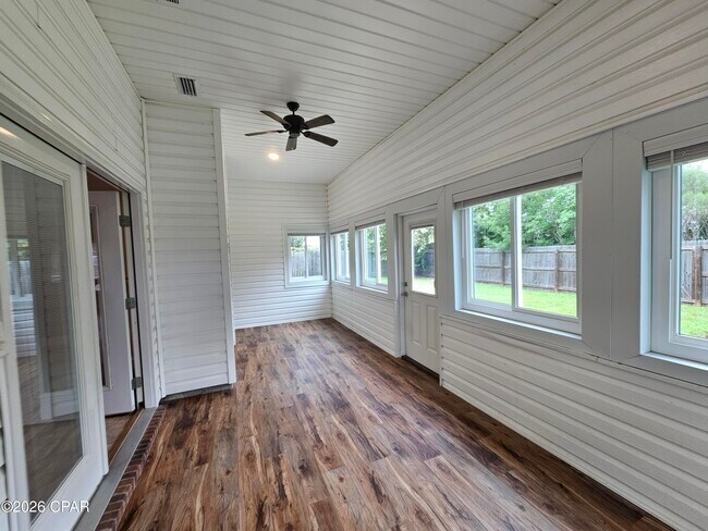 Building Photo - 4501 Bylsma Cir