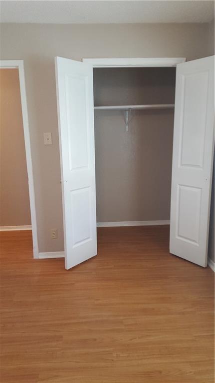 Building Photo - 507 Algerita Dr