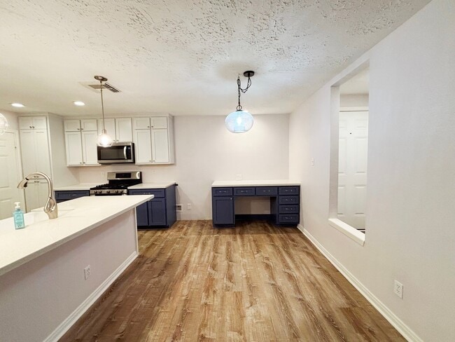 Building Photo - 3105 Sand Reef Ln