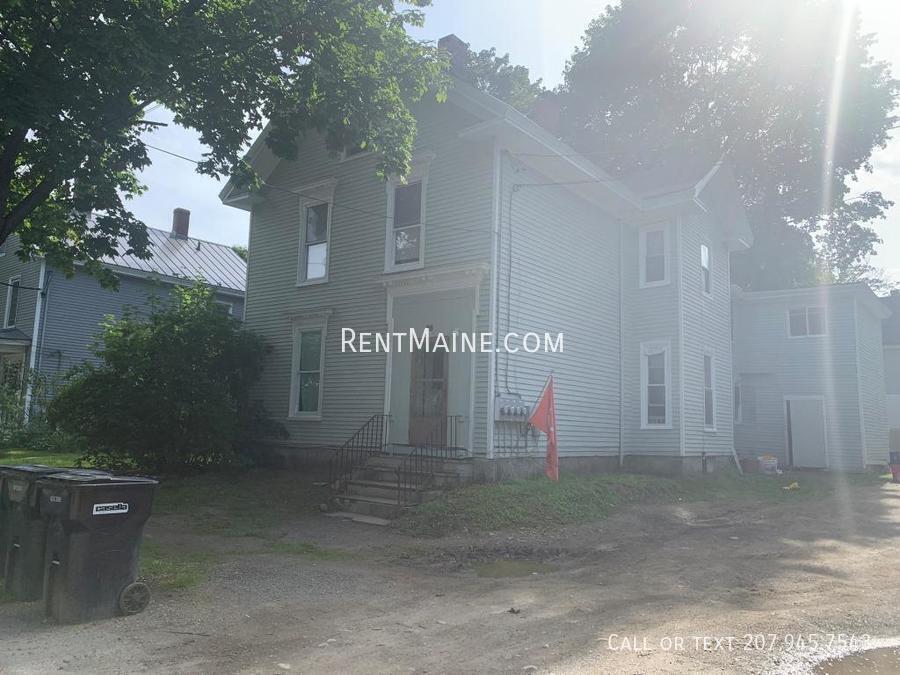 Building Photo - 96 Grove St
