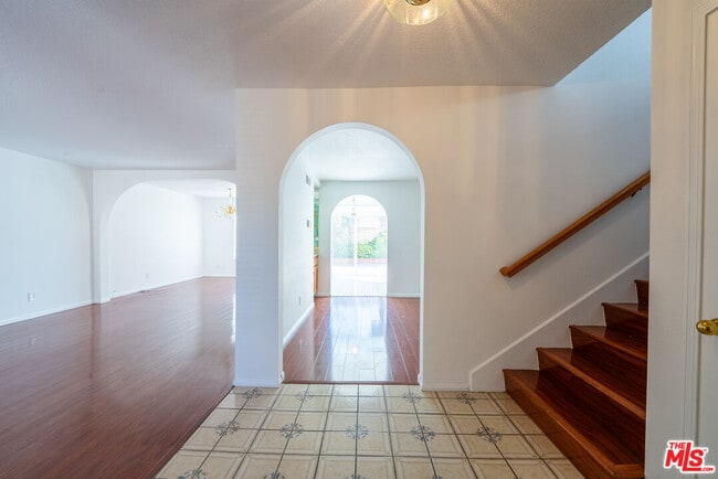 Building Photo - 12023 Stone Gate Way