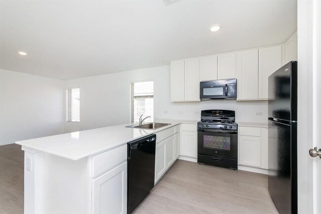 Building Photo - 12512 Huntington Rdg Wy