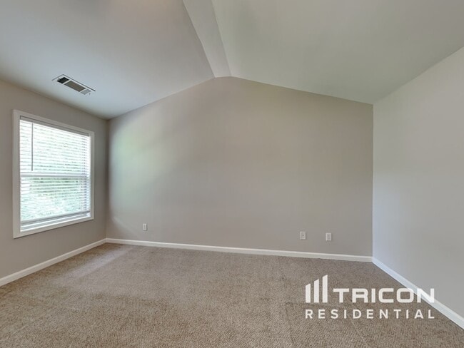 Building Photo - 1851 Stoney Chase Dr