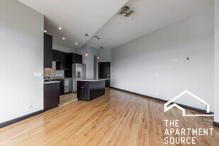 Building Photo - 2348 N Lister Ave