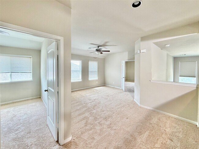 Building Photo - 8002 Mesquite Hill Ln