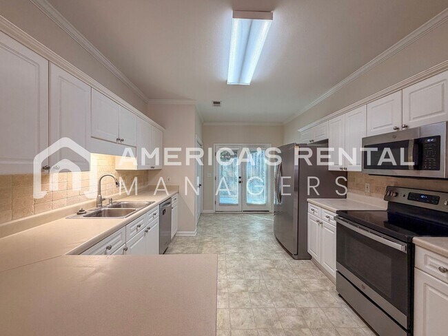 Building Photo - 3505 Savannah Park Ln
